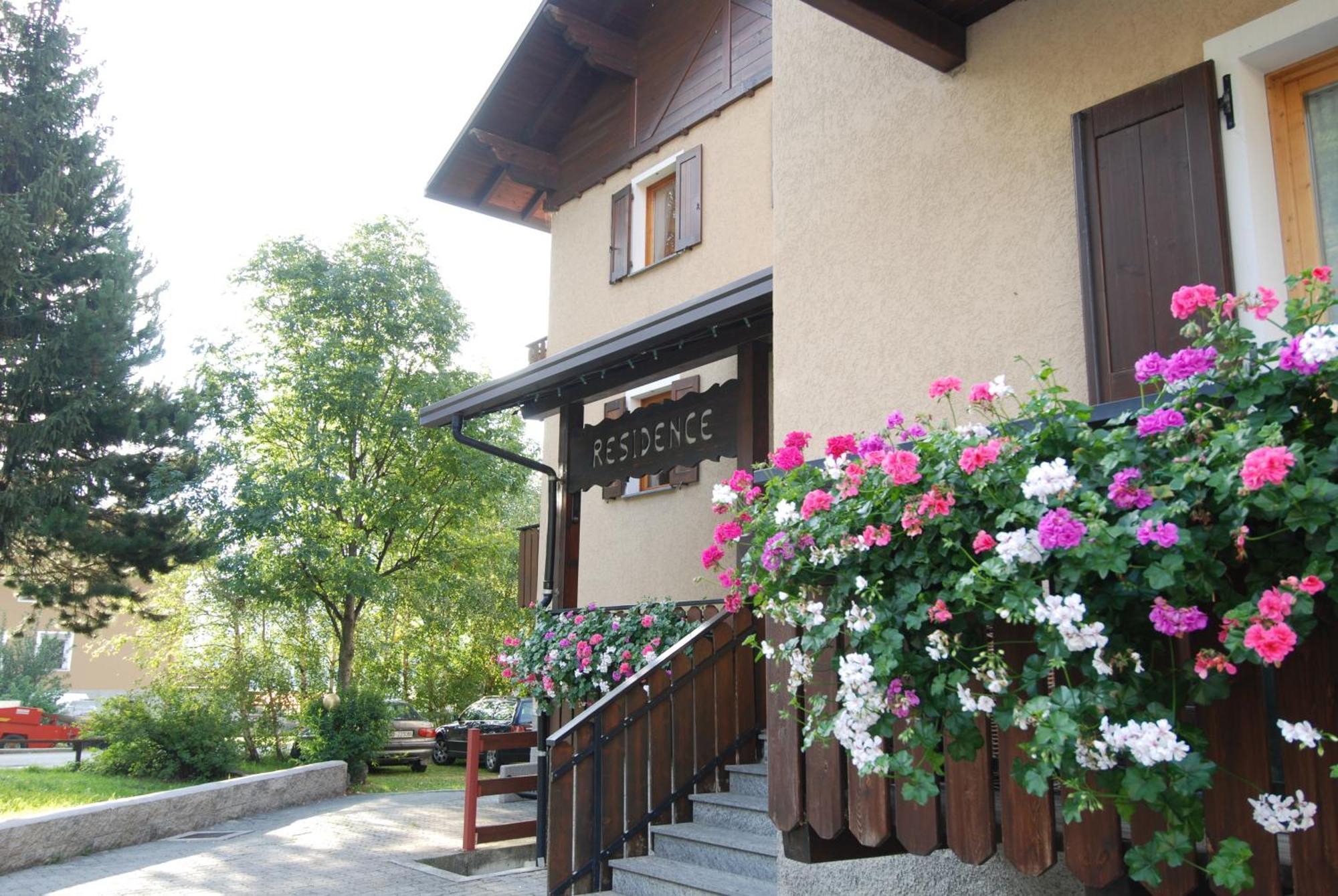 Residence Pian Del Vino Pradelle Экстерьер фото